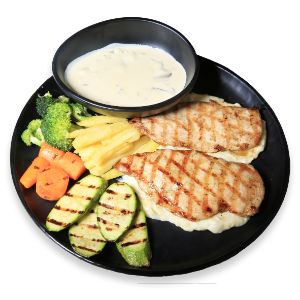 ۳۰۰ گرم استیک مرغ،سس قارچ،سیب سرخ شده ،سبزیجات